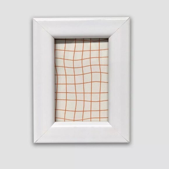 Harbortown 24 Pack 2x3 Inch Soft Linear Profile Mini Picture Frames White - Picture 5 of 6